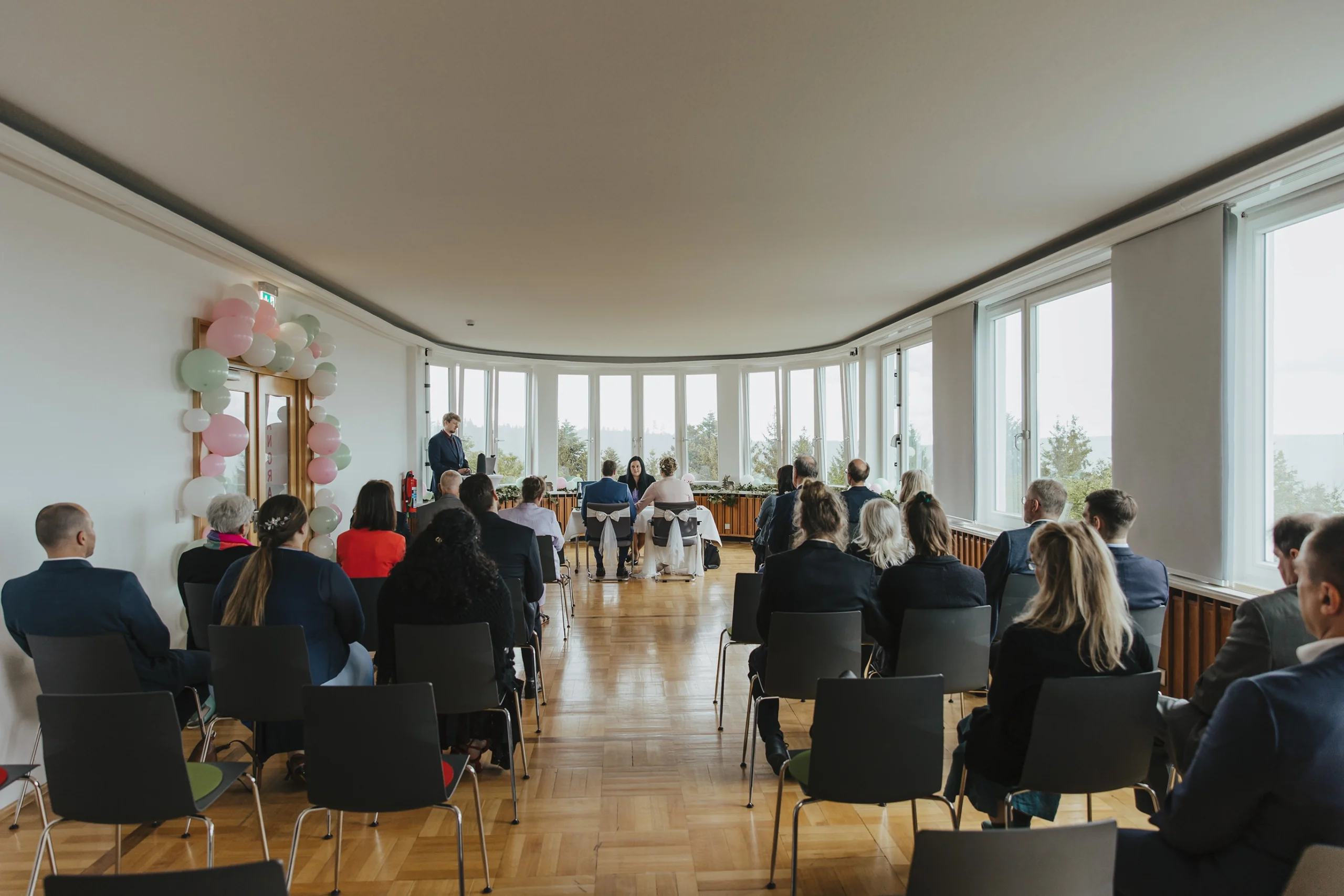 überblick panoramasaal bad Wildbad
